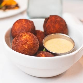 Lobster Mac & Cheese Bites